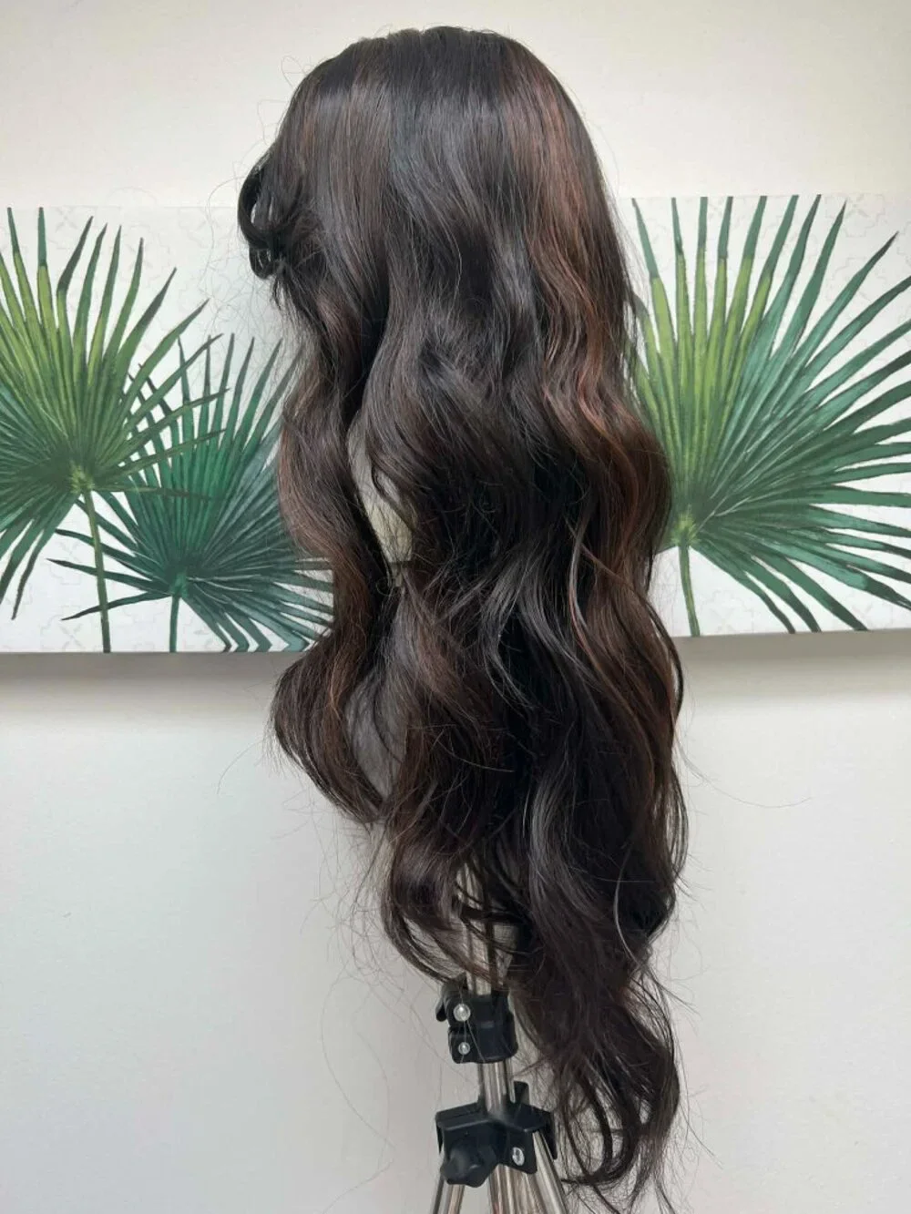SOLD - Bobbi Boss synthetic wig brunette with warm brown highlights - Picture 2 of 6